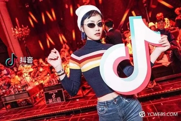 如何在抖音上做分身视频？